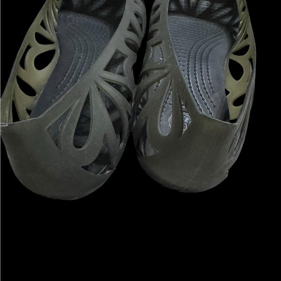 CROCS Women's Black Flats - Picture 2 of 5